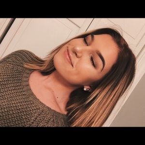 Meet your Posher, Kelby